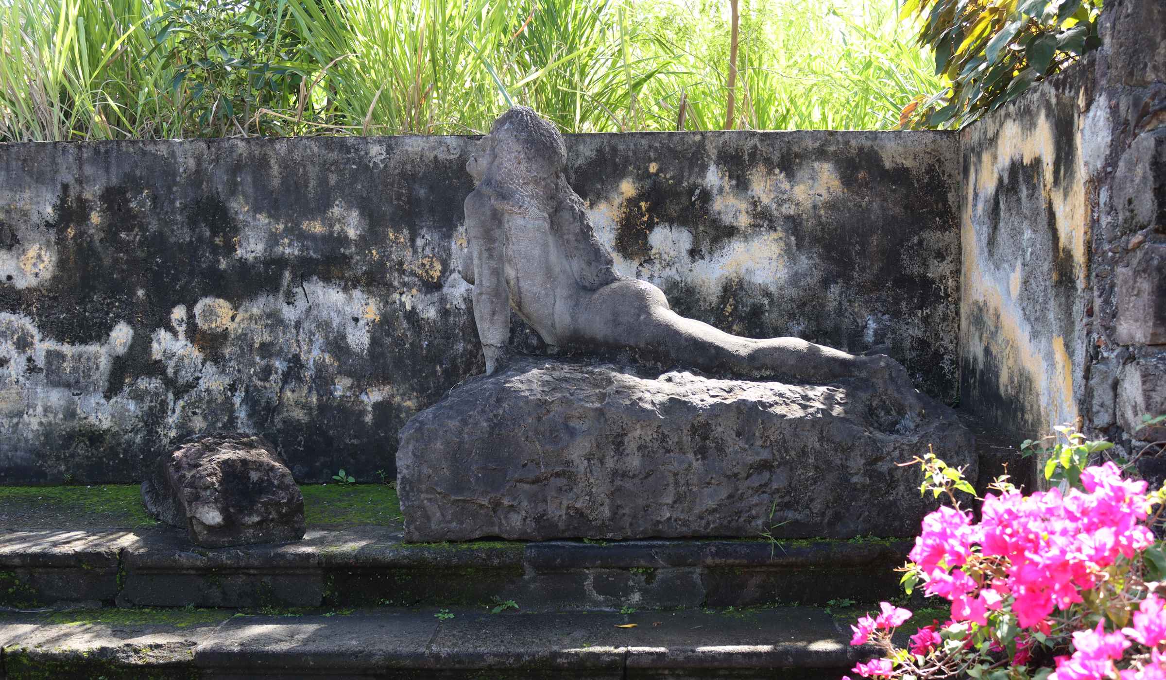 Petite sirène de l'ancien théâtre de Saint-Pierre
