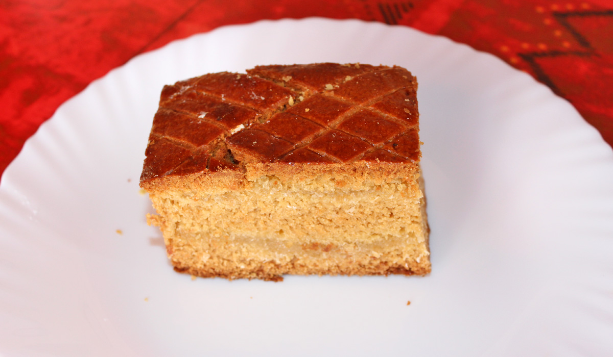 Gros gâteau au coco