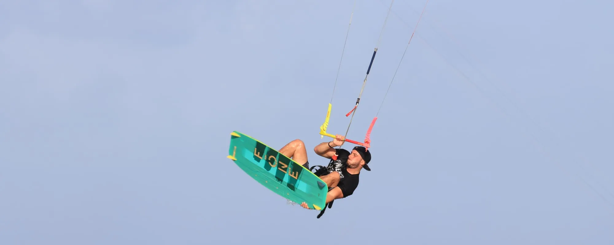 Kite-surfer à la Pointe Faula au Vauclin