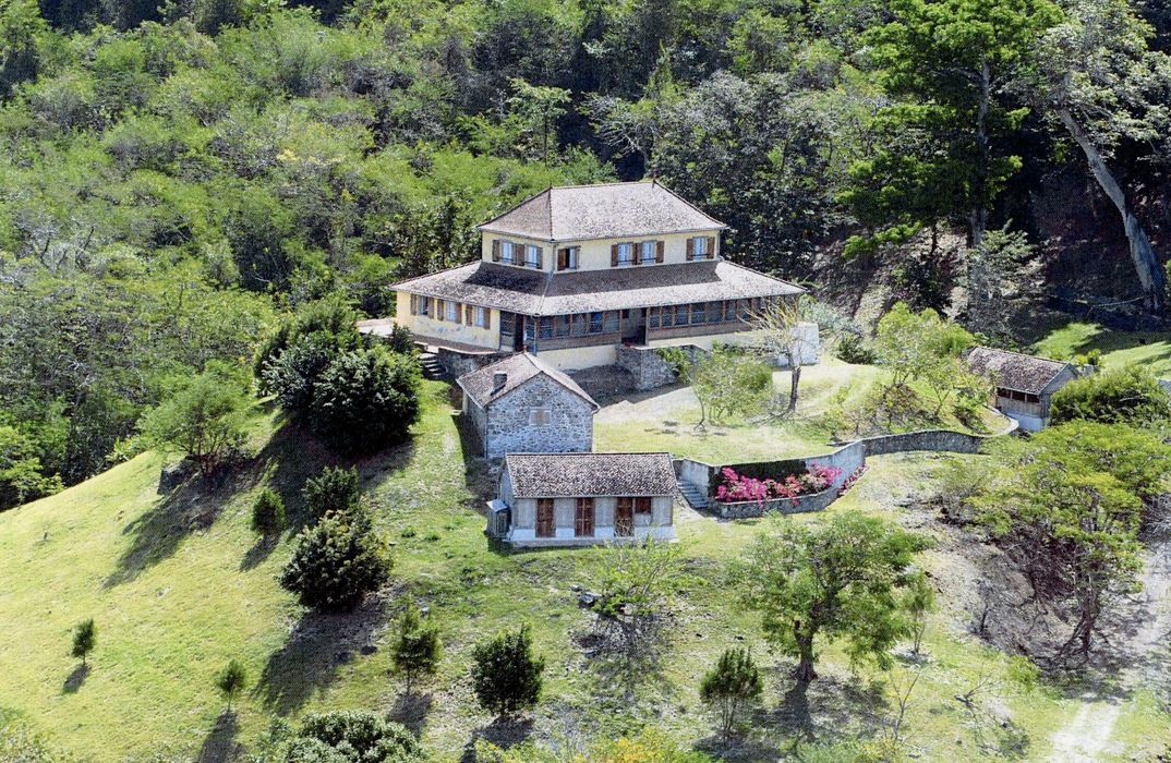 Vue aérienne de l'Habitation la Sucrerie